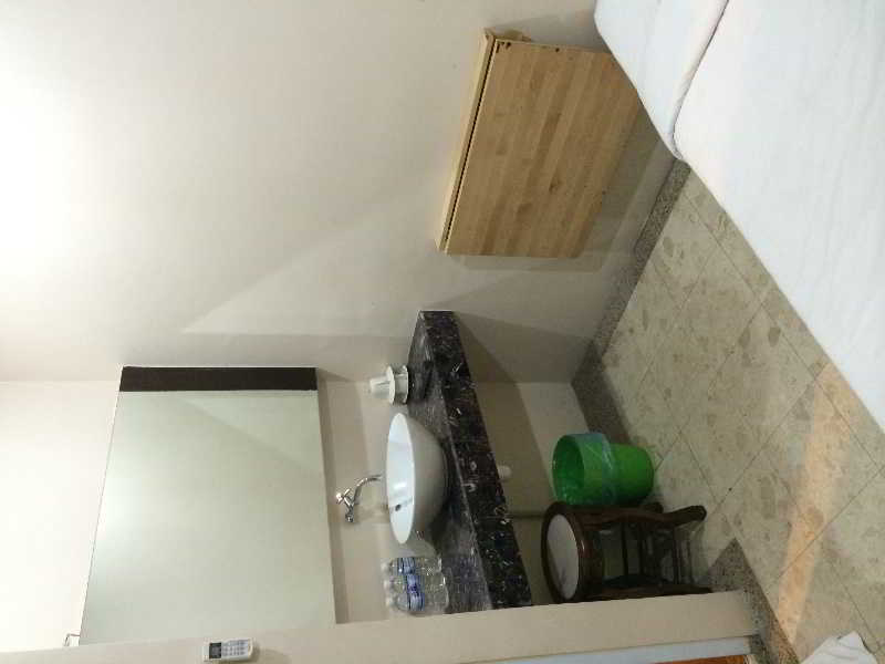 Hotel Zamburger Sg Bakap Kampong Gurun Exterior photo